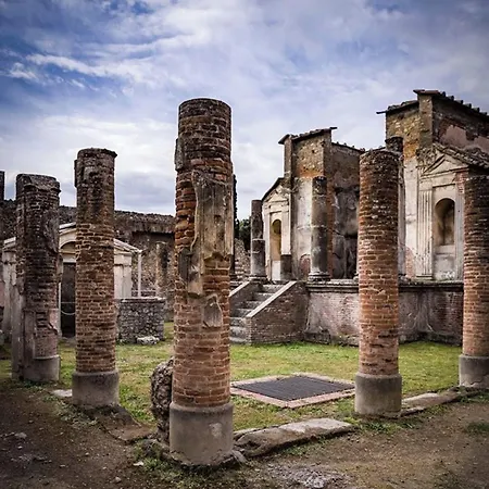 Olympus Ruins 3* Помпеи